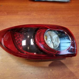 Mazda 3 bal hátsó lámpa
