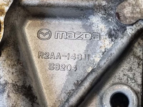 Mazda 6 olajszűrőház ház motorkód R2AA 22.D