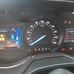 Ford Mondeo V 2.0 Hybrid kilométeróra