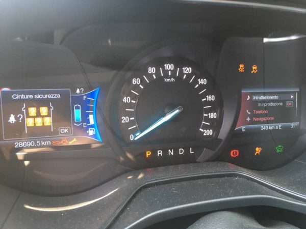Ford Mondeo V 2.0 Hybrid kilométeróra