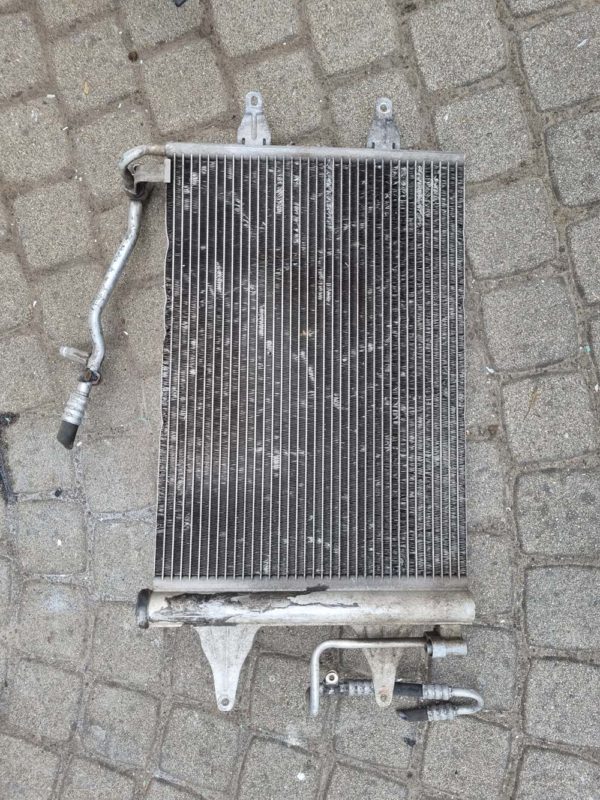 Volkswagen Polo klímahűtő radiátor (motorkód: BUD)