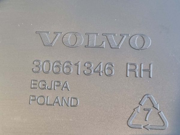 Volvo C30 jobb első ajtókárpit