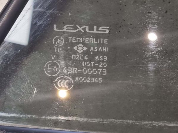 Lexus RX jobb hátsó fix üveg ajtóban