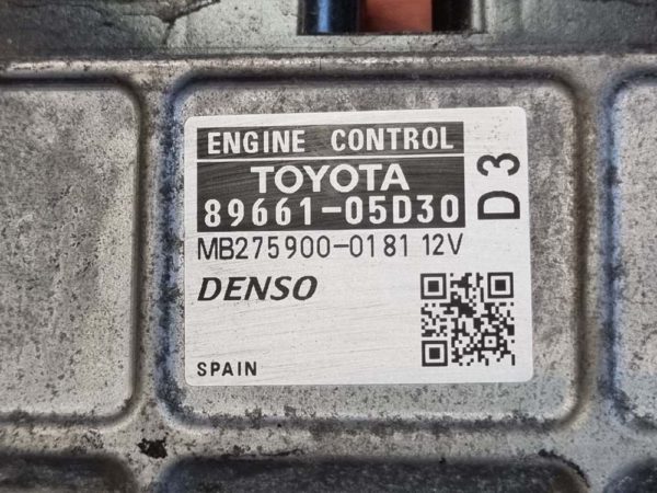 Toyota Avensis T27 motorvezérlő egység (motorkód: 1AD)
