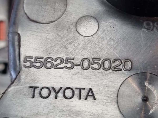 Toyota Avensis T27 váltókar keret pohártartóval