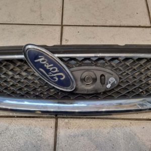 Ford Focus II hűtő díszrács