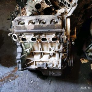 Honda Civic VI (D16W4) motor, fűzött blokk hengerfejjel